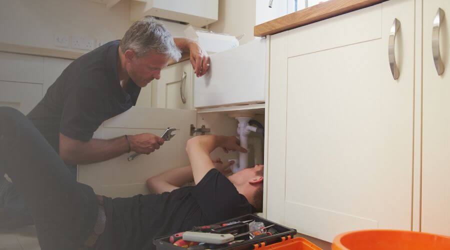 Expert burst pipe repair services in Cee Vee, TX